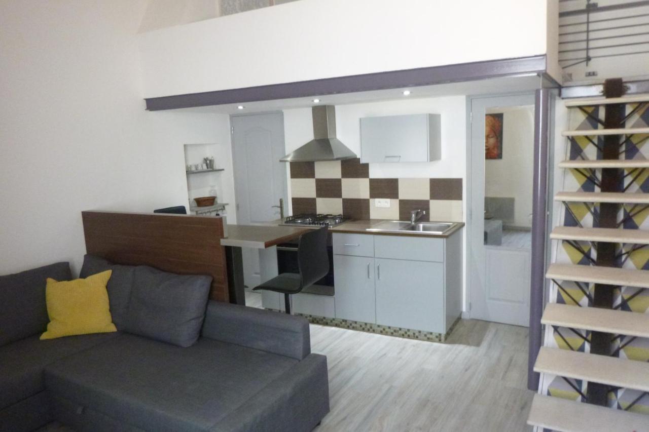 Studio Lourmarin Centre Apartment Exterior foto